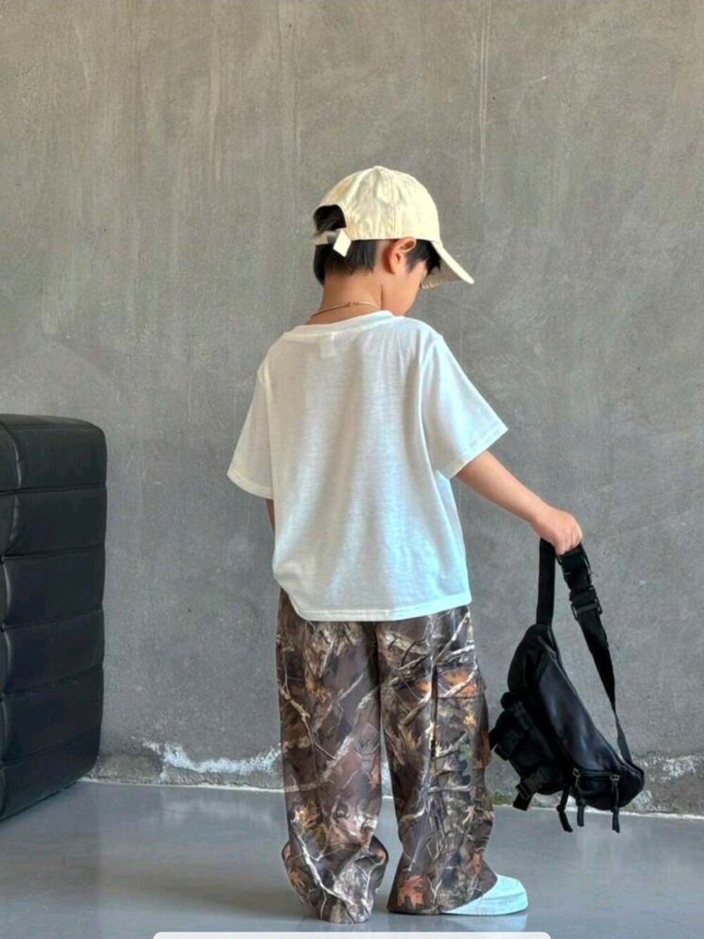 Boys Camo Cargo Pants ✦ Elastic Drawstring Waist ✦ Lightweight Streetwear 7Y - Picture 6 of 8